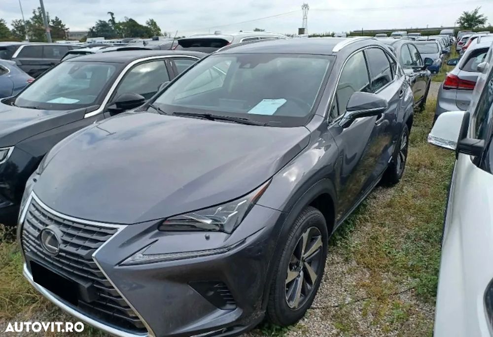 Lexus Seria NX 300h AWD Luxury - 3