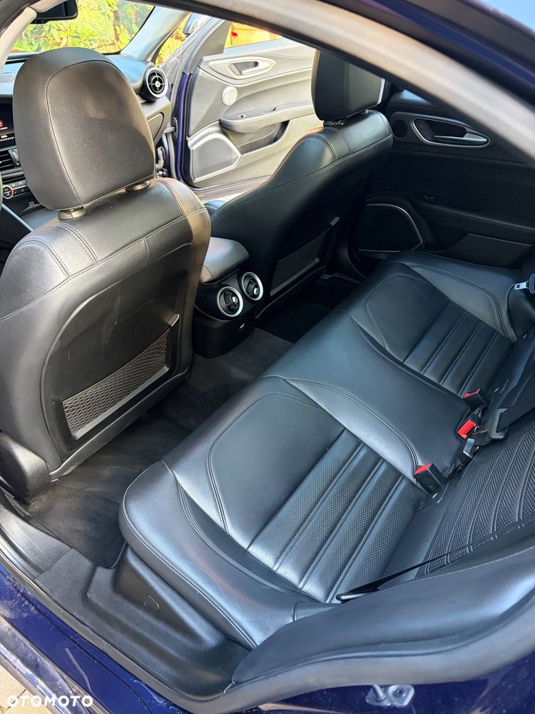 Alfa Romeo Giulia 2.0 Turbo Veloce - 16