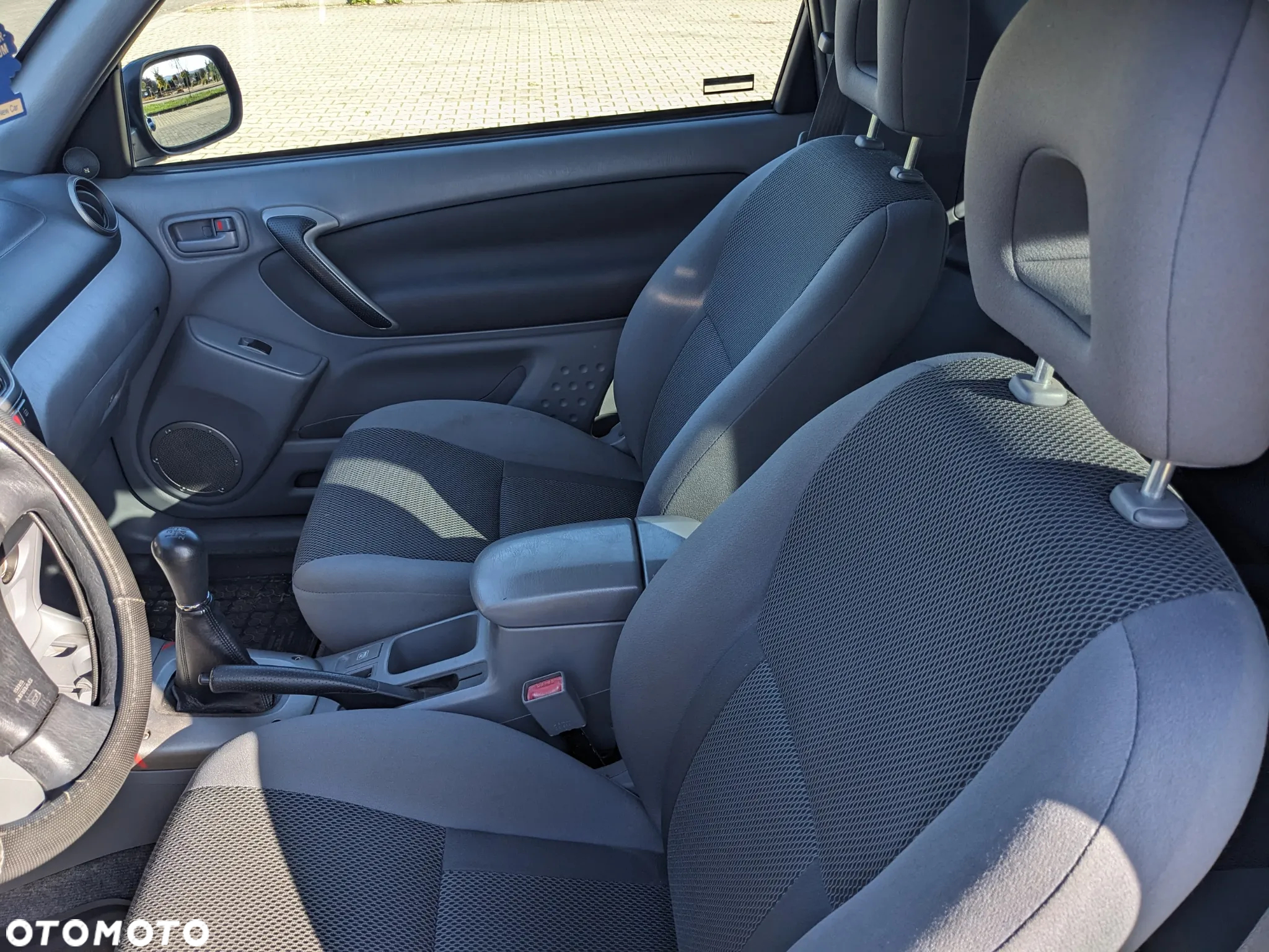 Toyota RAV4 D-4D 4x4 - 15