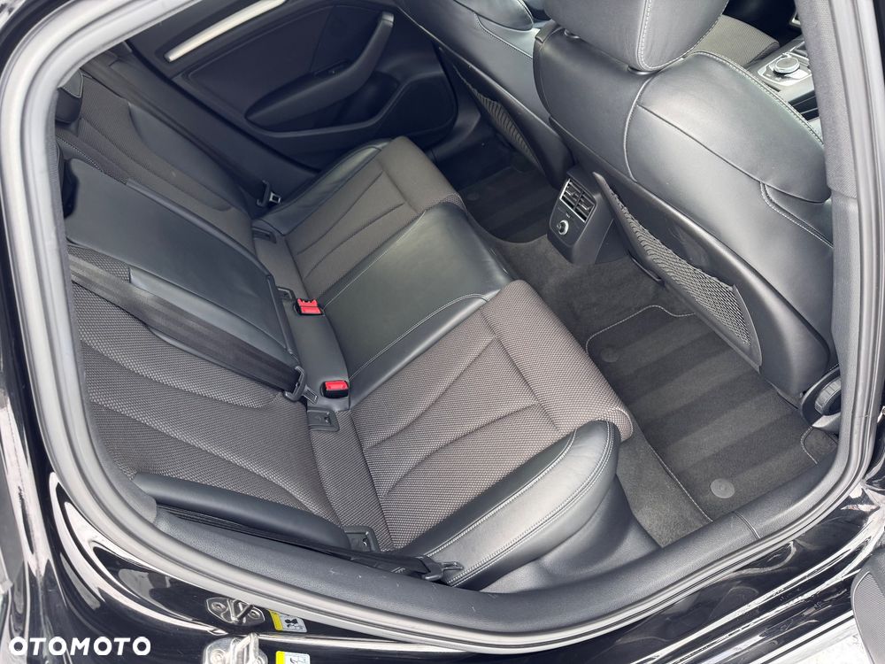 Audi A3 Sportback 2.0 TDI DPF quattro S line Sportpaket (plus) - 26