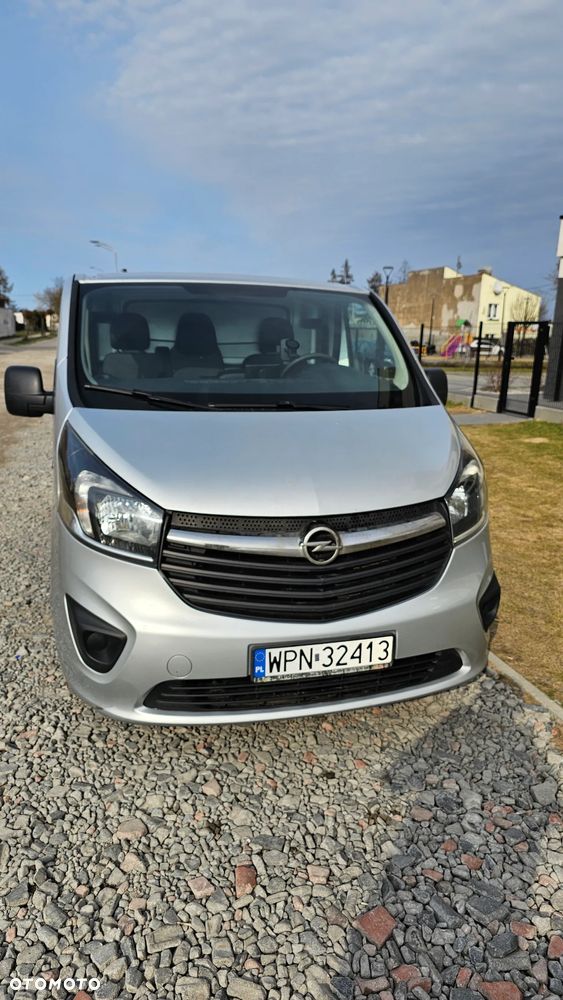 Opel Vivaro - 1