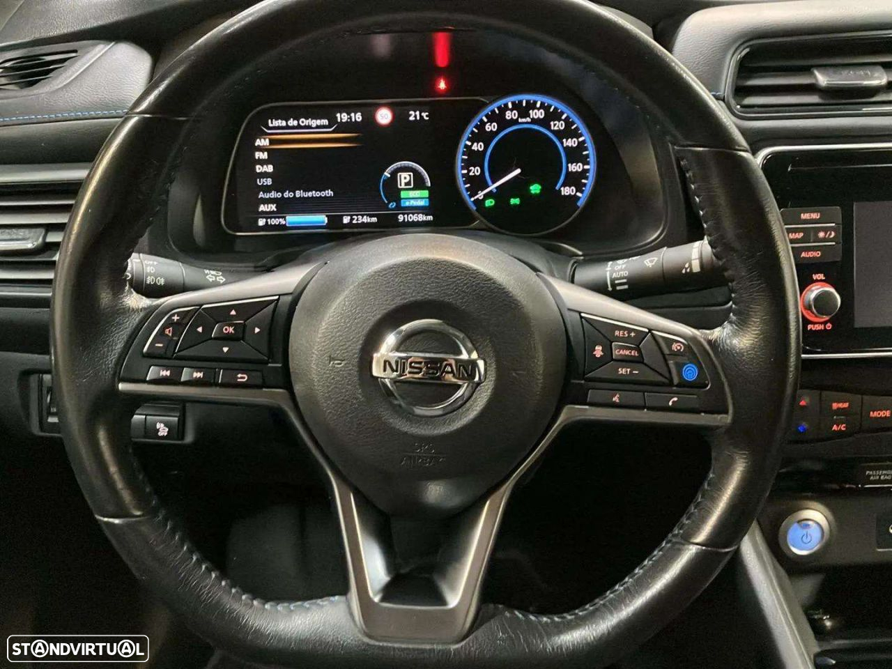 Nissan Leaf N-Connecta - 11