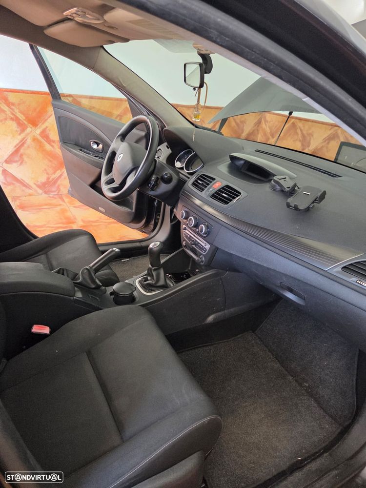 Renault Mégane 1.5 dCi Confort - 22