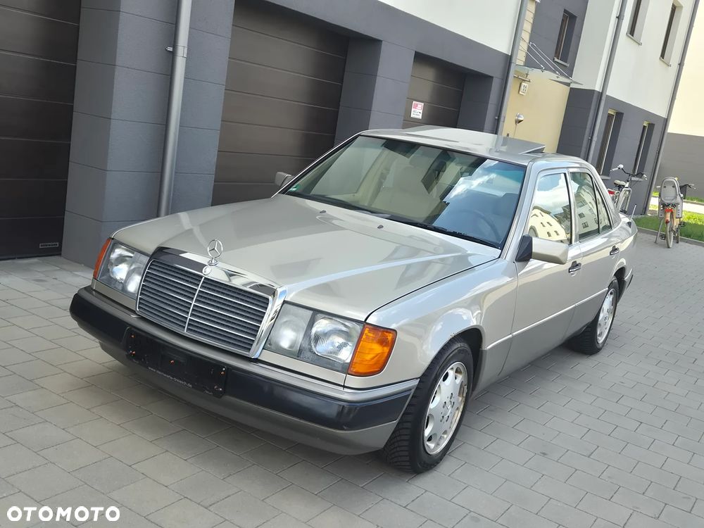 Mercedes-Benz W124 (1984-1993) - 1