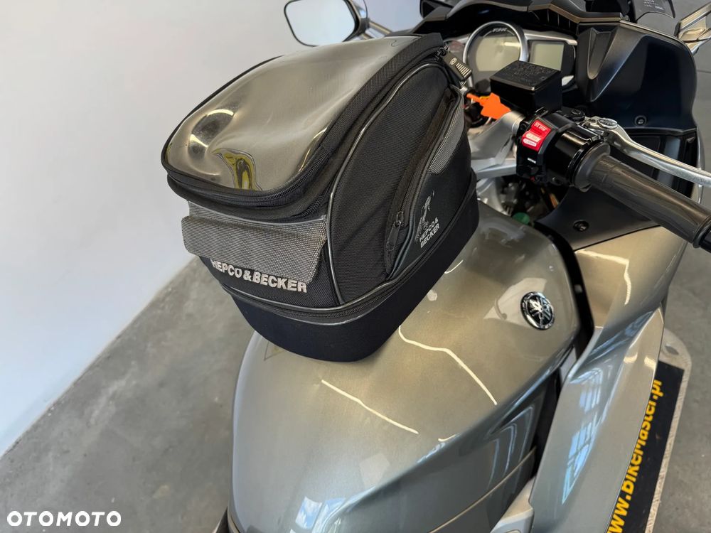 Yamaha FJR - 17