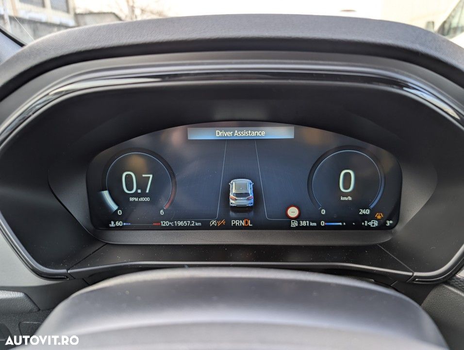 Ford Focus - 34