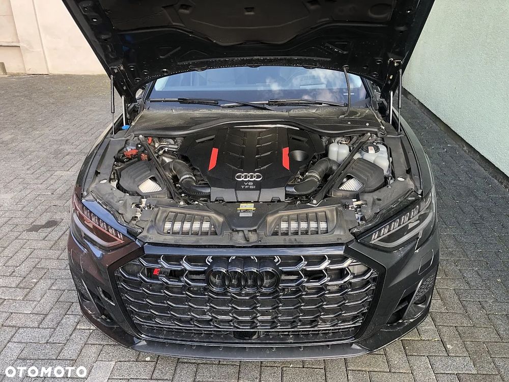 Audi S8 - 28
