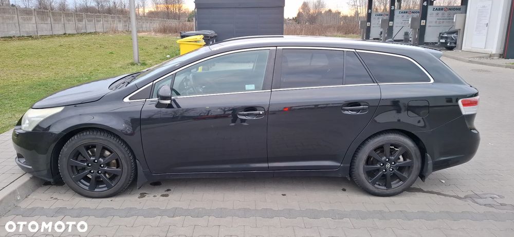 Toyota Avensis 2.2 D-4D Sol Plus - 26