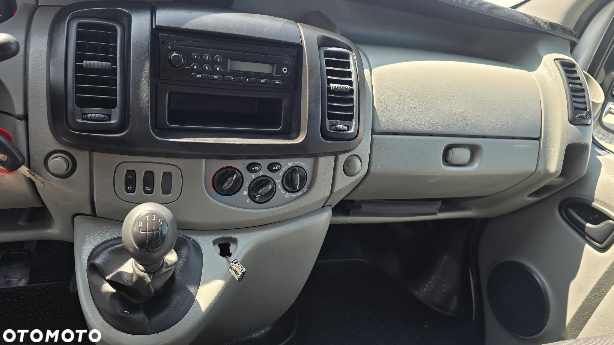 Renault Trafic - 10