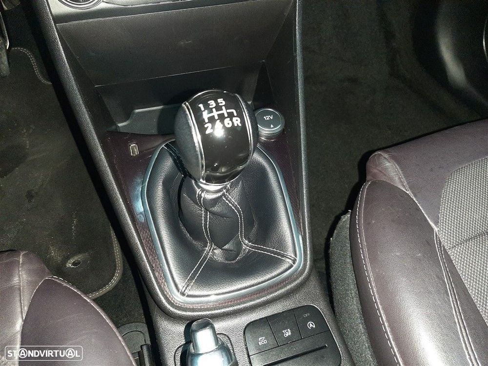 Ford Fiesta 1.0 EcoBoost Vignale - 30