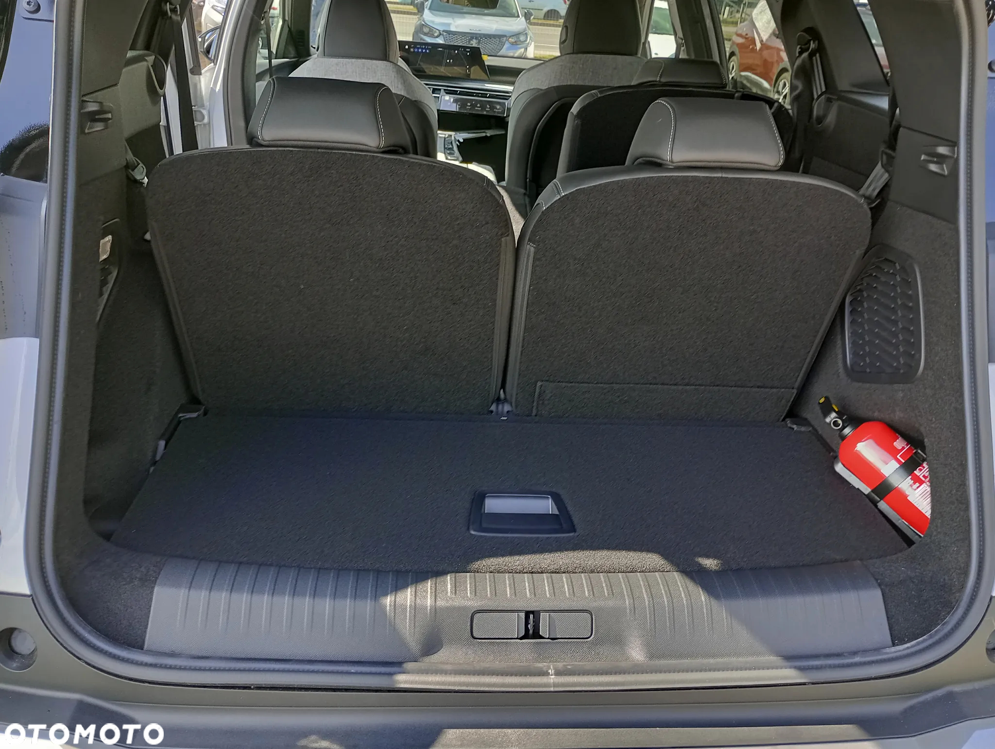 Peugeot 5008 1.2 PureTech mHEV GT S&S e-DCS6 - 11
