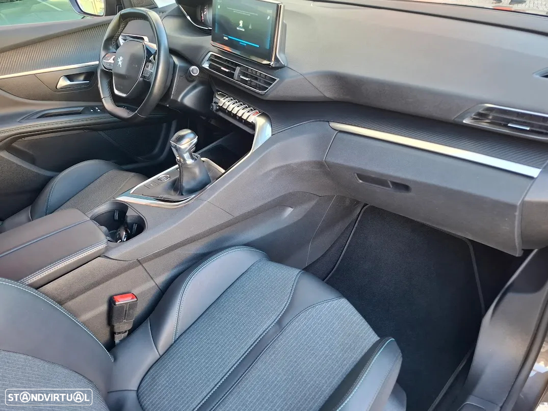 Peugeot 3008 PureTech 130 Stop & Start GPF Allure - 40