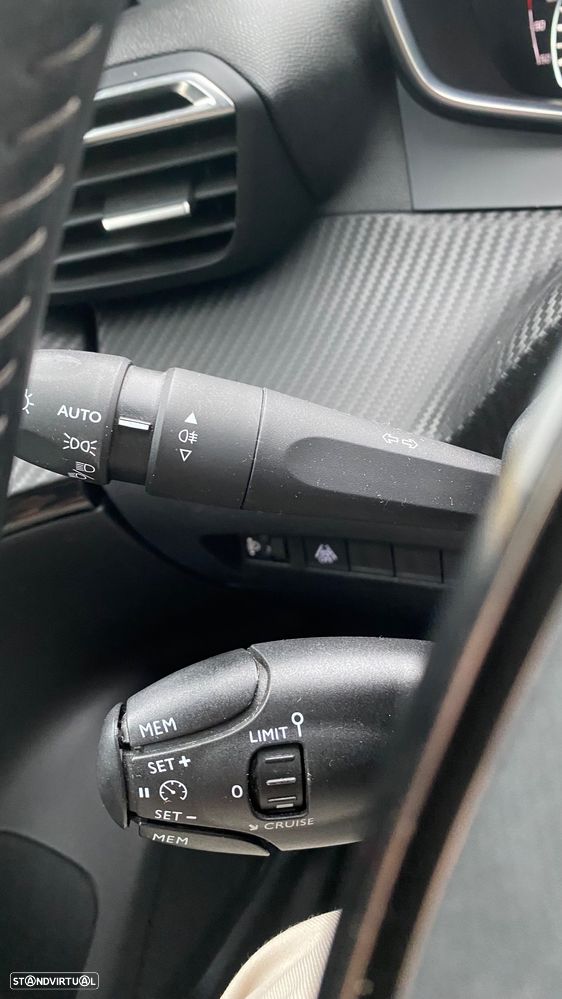 Peugeot 2008 1.5 BlueHDi Active Pack - 31