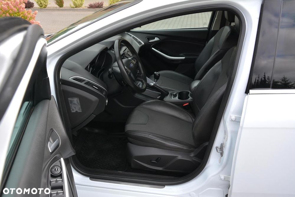 Ford Focus 1.6 EcoBoost Start-Stopp-System Titanium - 16