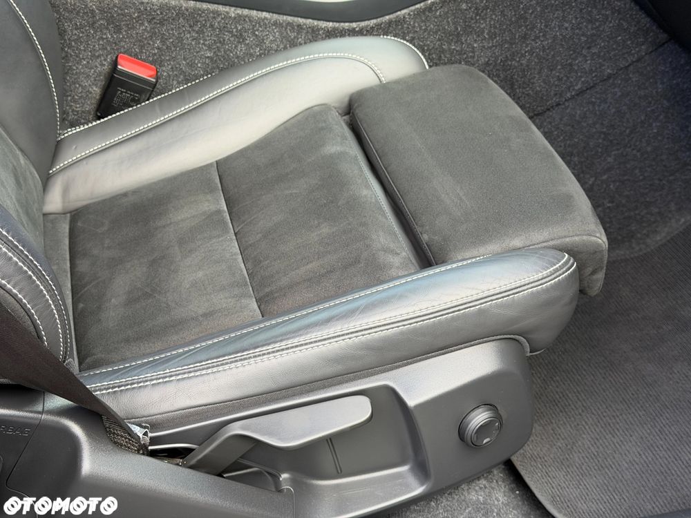 Volvo XC 40 T3 Geartronic RDesign - 36