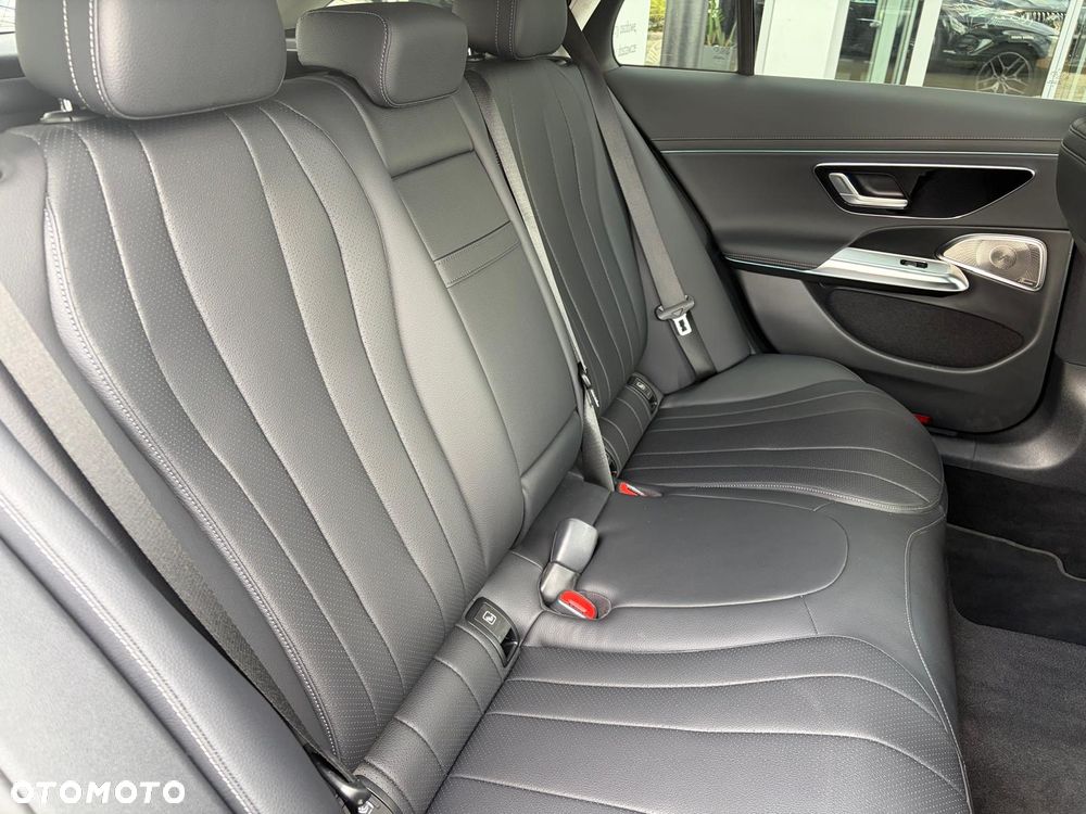 Mercedes-Benz Klasa E 300 de PHEV 4-Matic All-Terrain Avantgarde 9G-Tronic - 20