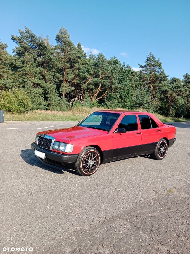 Mercedes-Benz W201 (190) - 2