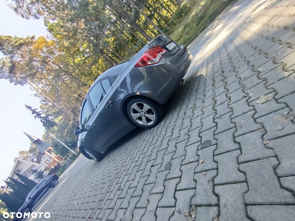 Chevrolet Cruze 2011 photo 5
