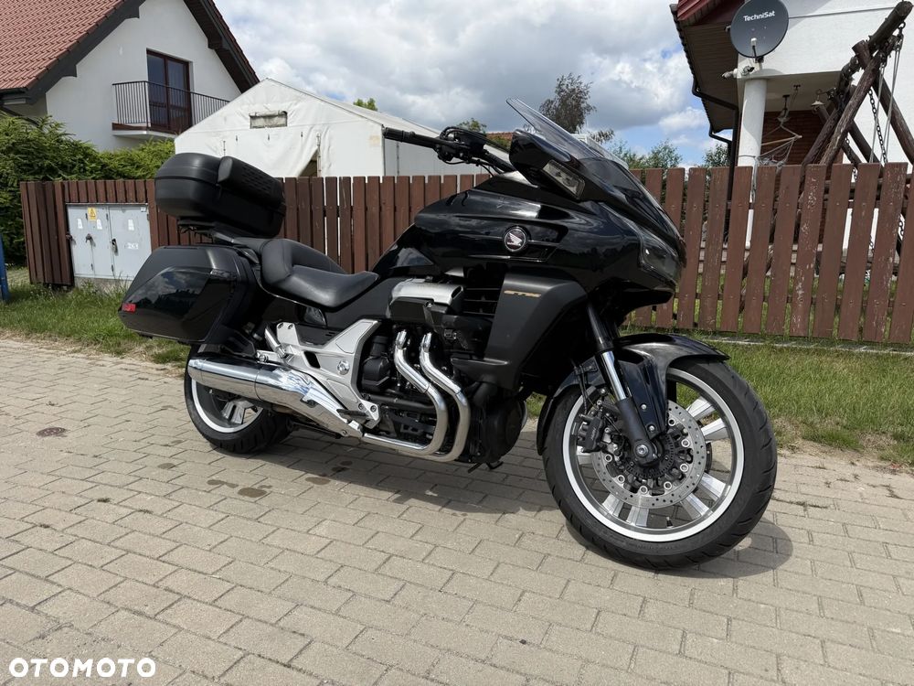 Honda CTX - 2