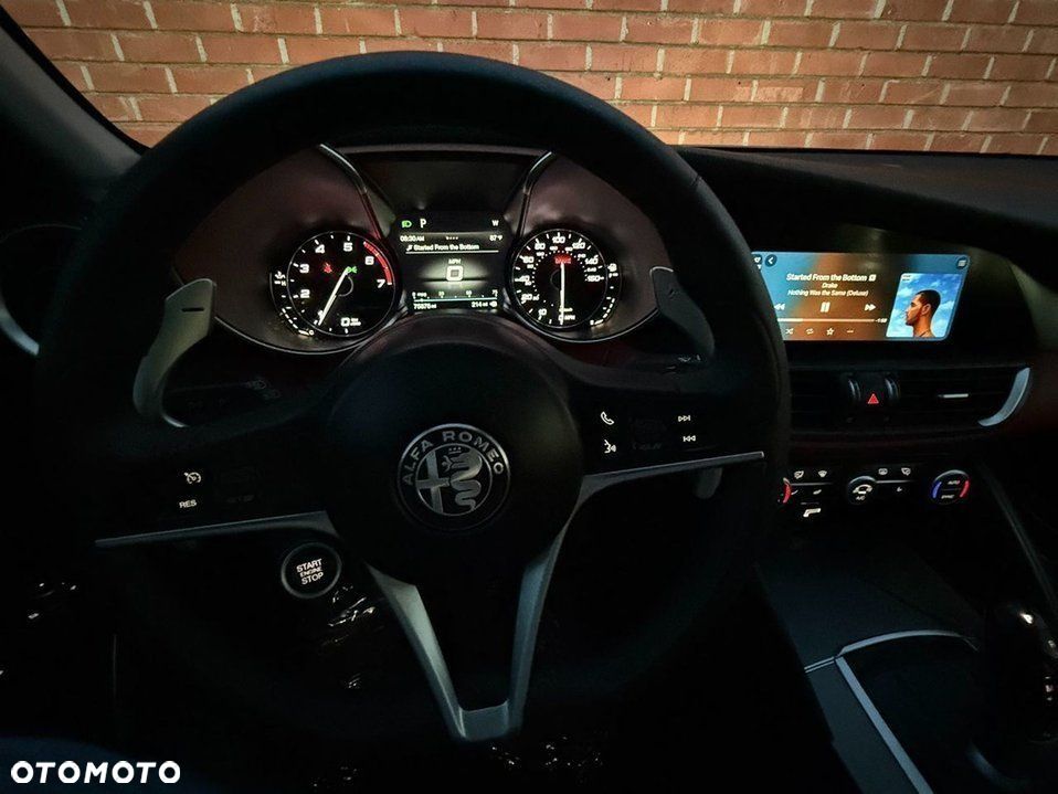 Alfa Romeo Giulia 2.0 Turbo 16V AT8 Veloce Ti - 15