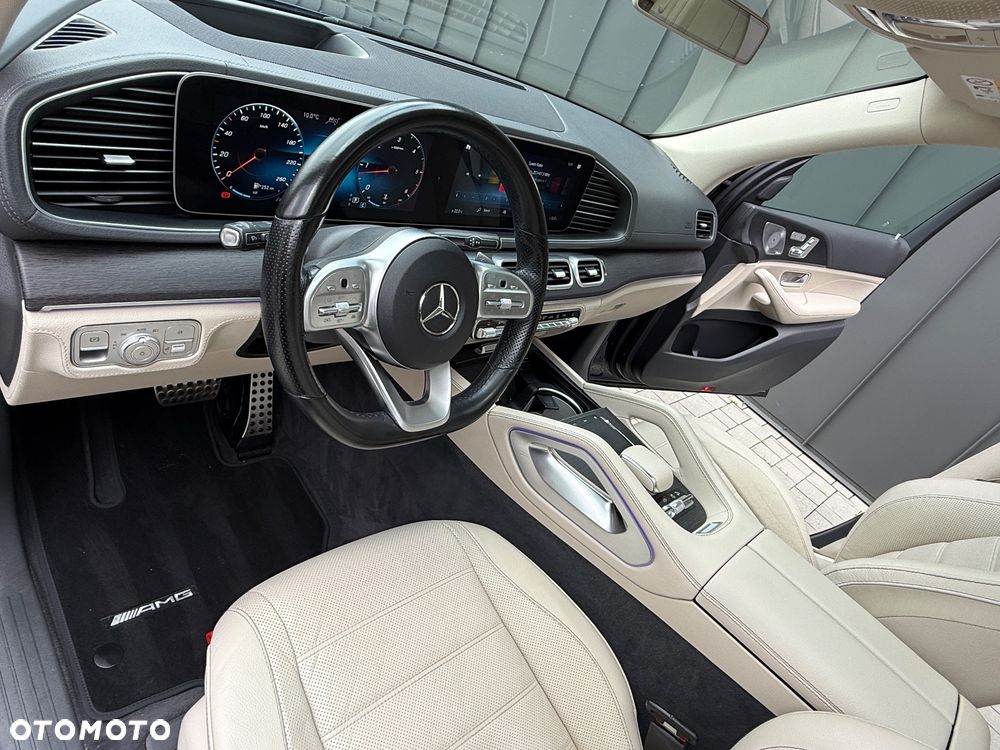 Mercedes-Benz GLS - 14