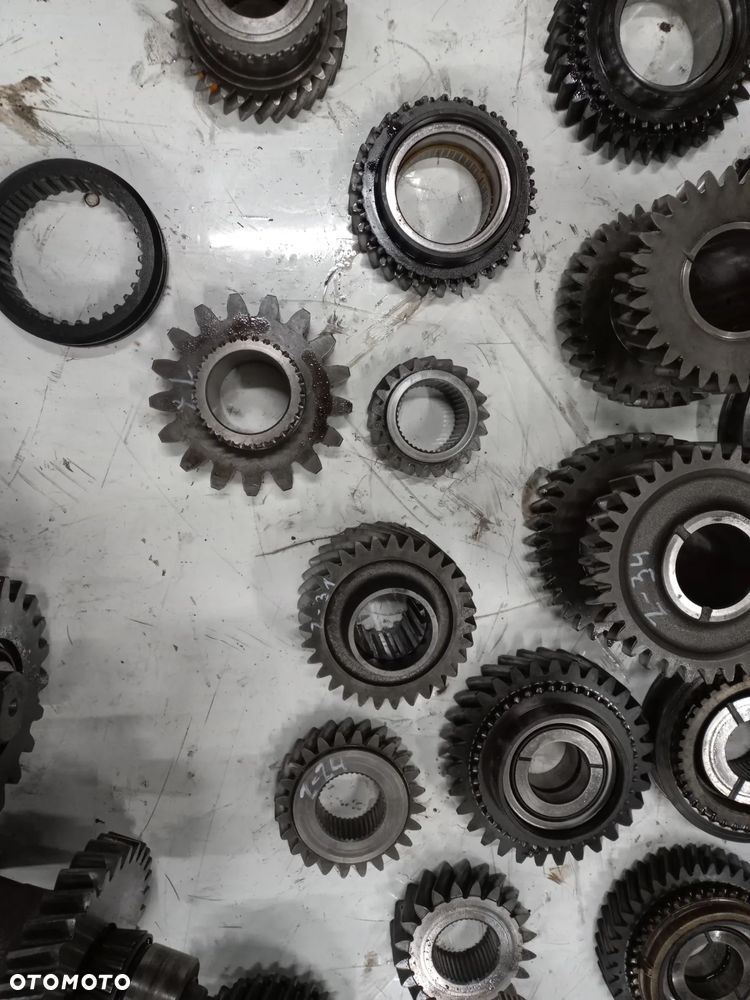 Skrzynia BIEGÓW Renault 103 54,90 34 ,110 54 rewers,wsteczny ,atak,wałek napędu,przystawka,koło zębate,synchronizator, - 14