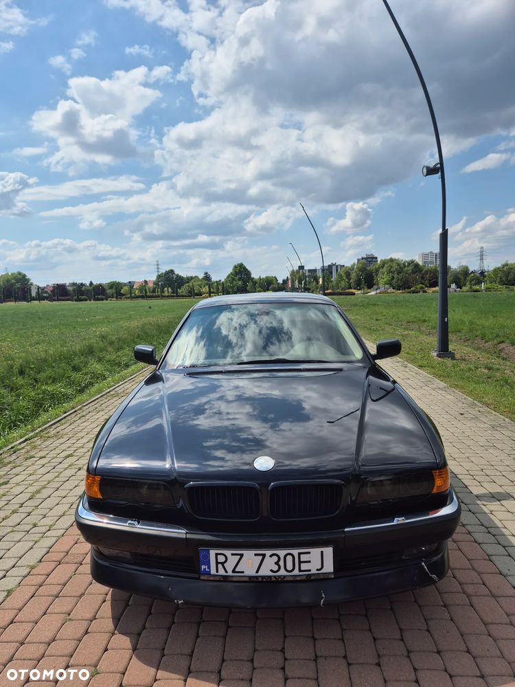 BMW Seria 7 - 5