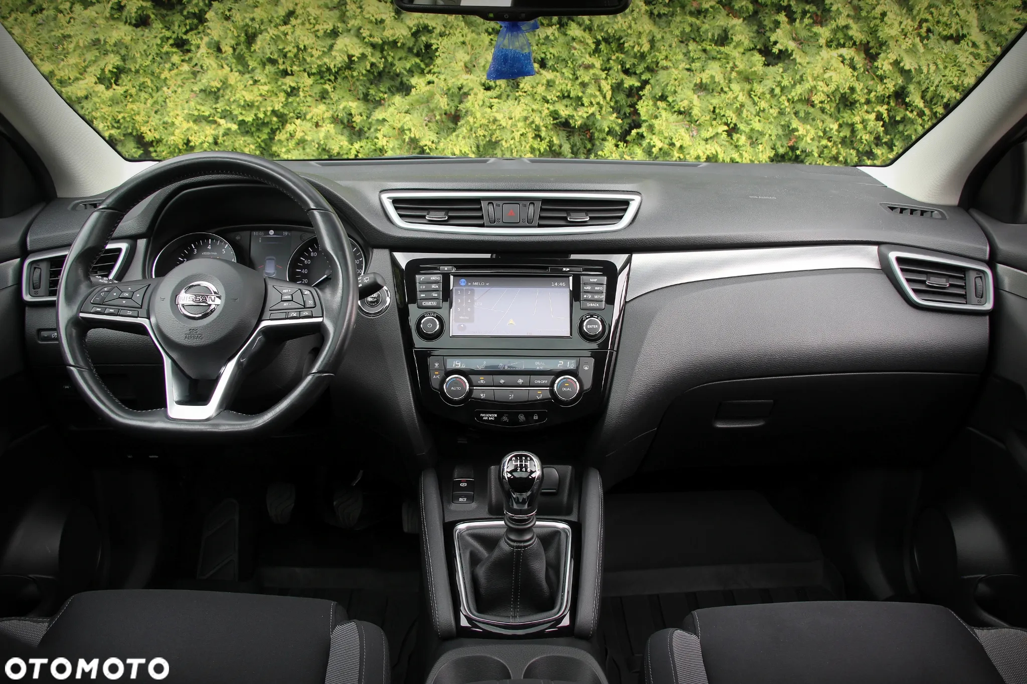Nissan Qashqai 1.6 DIG-T N-Connecta - 16
