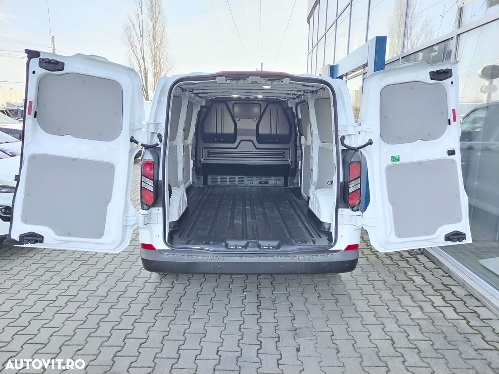 Ford TRANSIT CUSTOM VAN 6.8 mc - 3