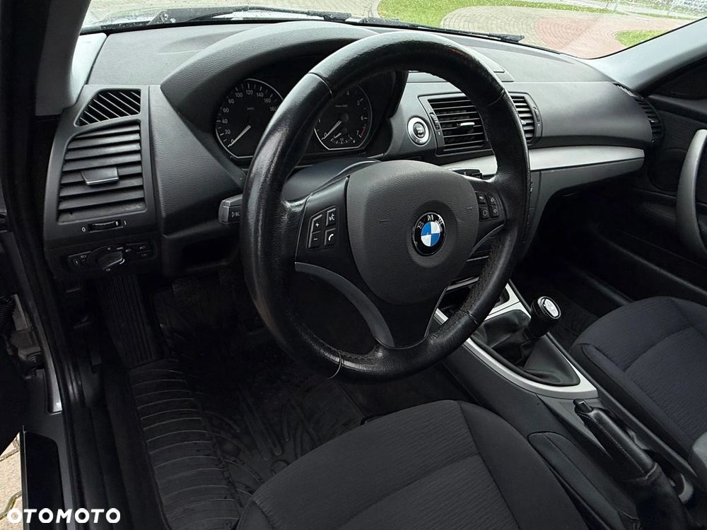 BMW Seria 1 118i - 13