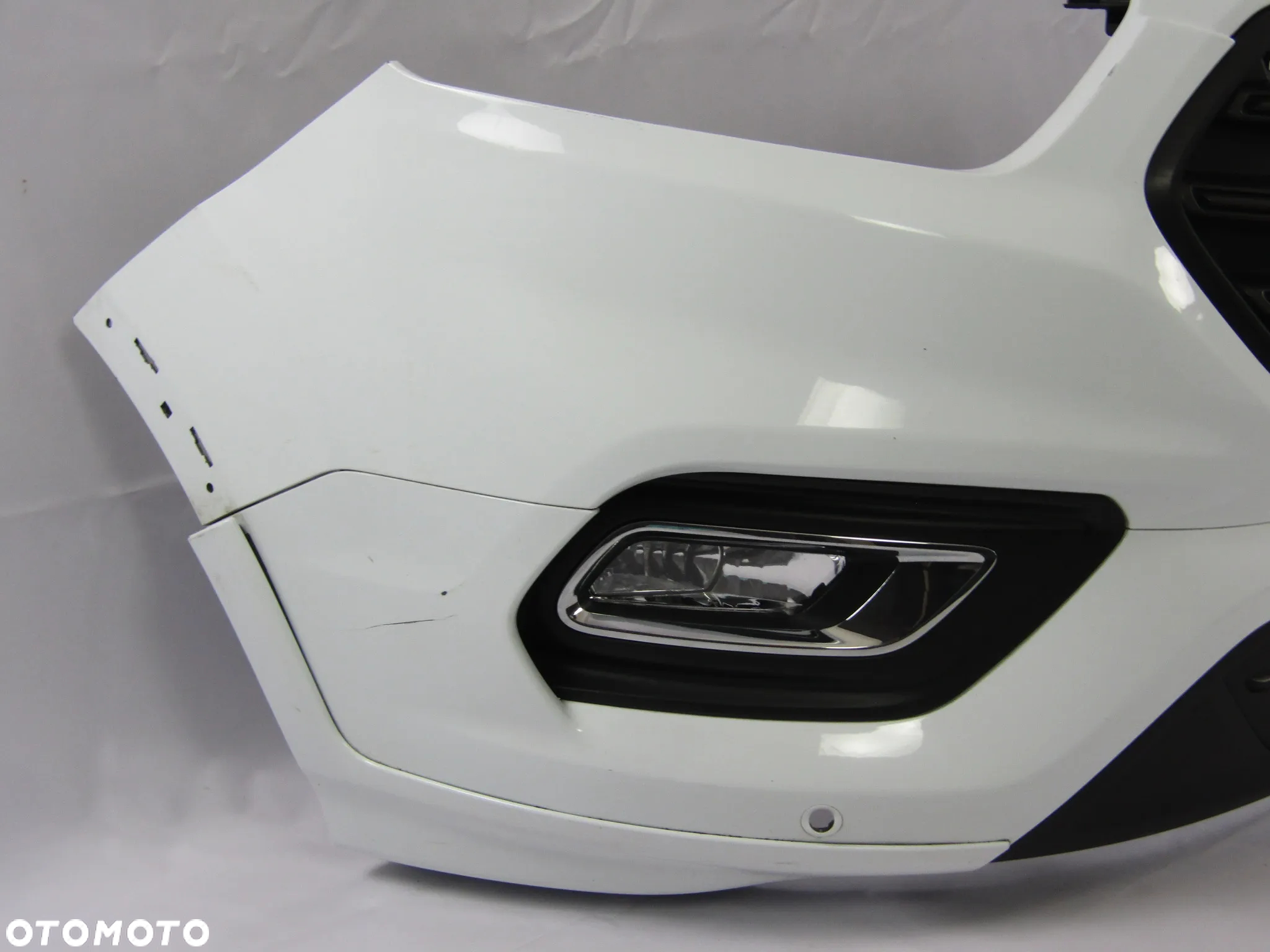 Zderzak przedni Ford Transit Tourneo Custom 18-22 Frozen White - 15