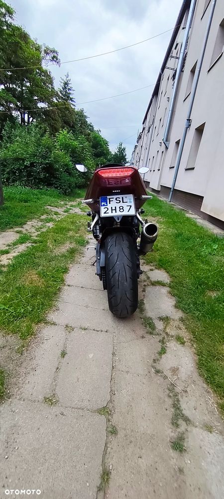 Yamaha R1 - 7