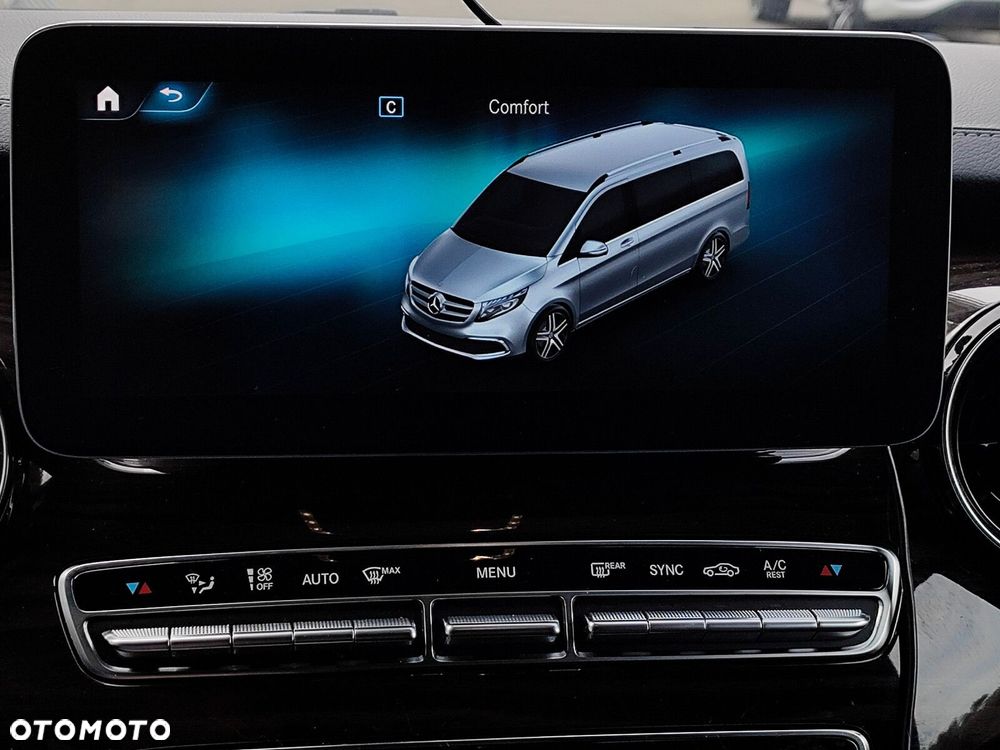 Mercedes-Benz Klasa V - 33