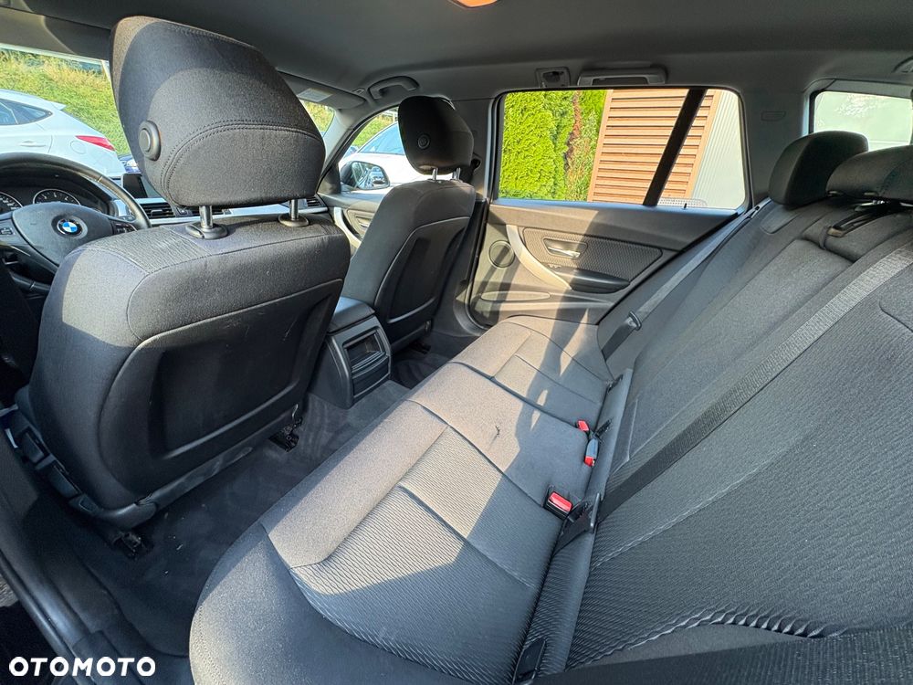 BMW Seria 3 320d DPF - 20