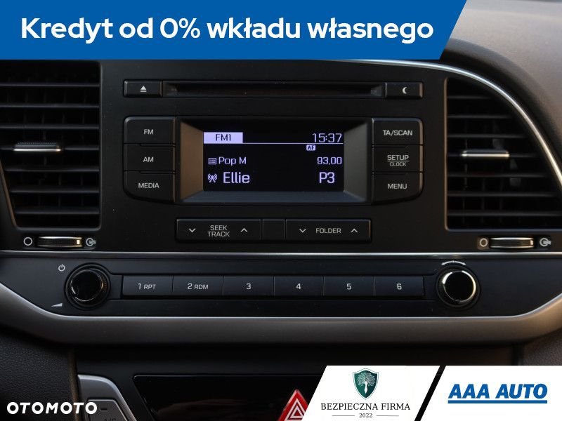 Hyundai Elantra - 13