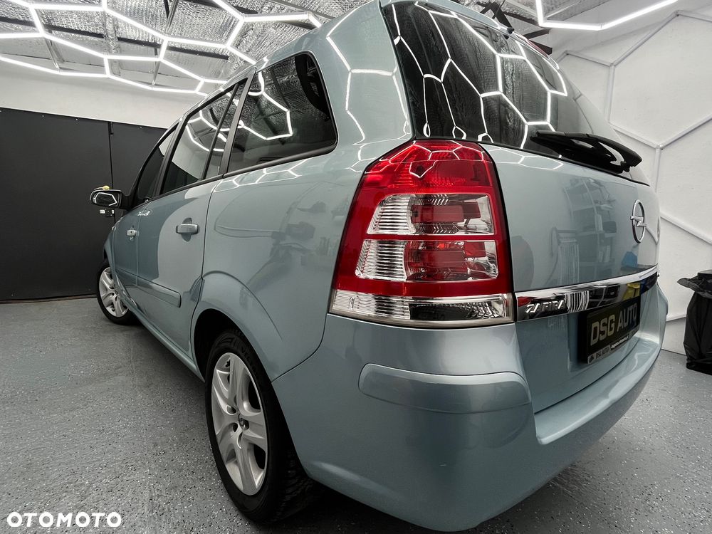Opel Zafira - 15