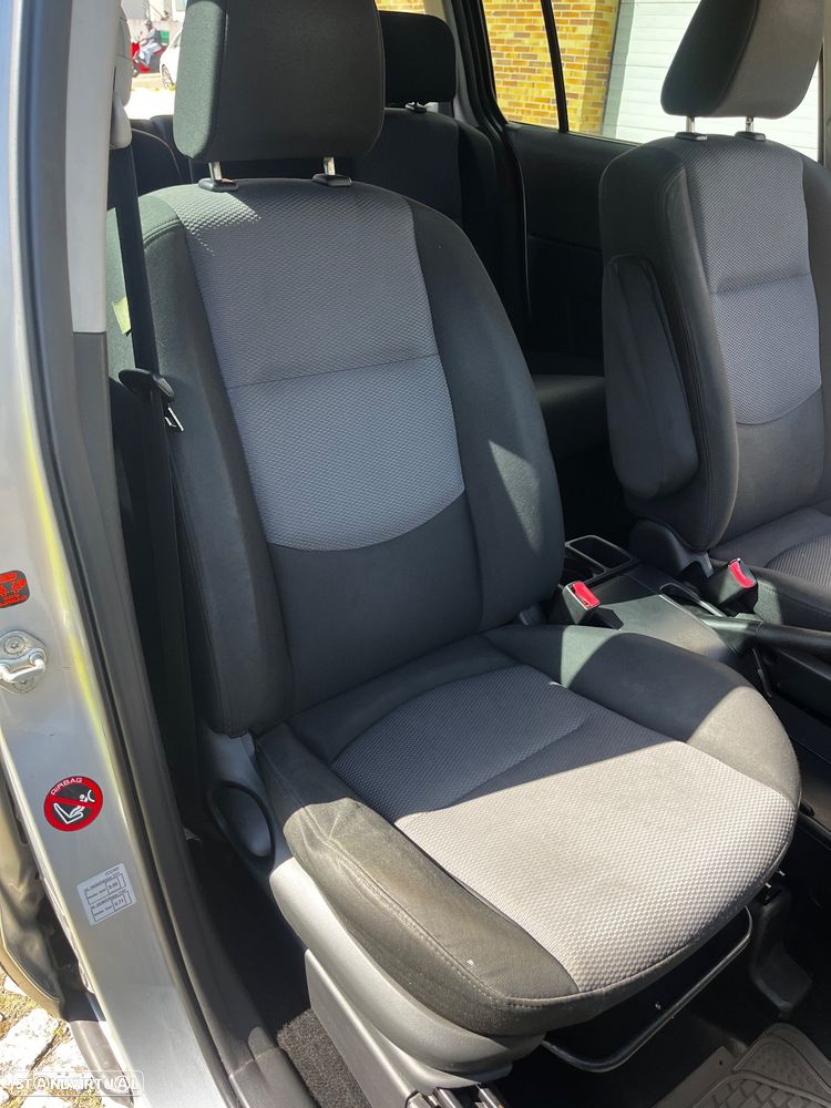Mazda 5 MZR-CD 2.0 Sport - 14