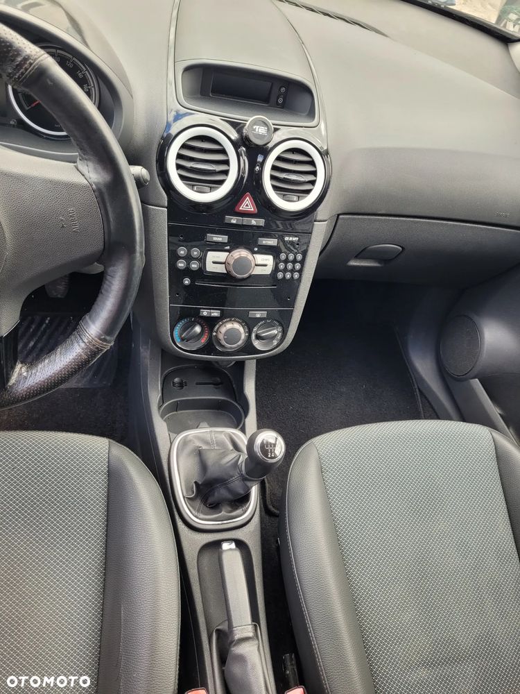 Opel Corsa - 7