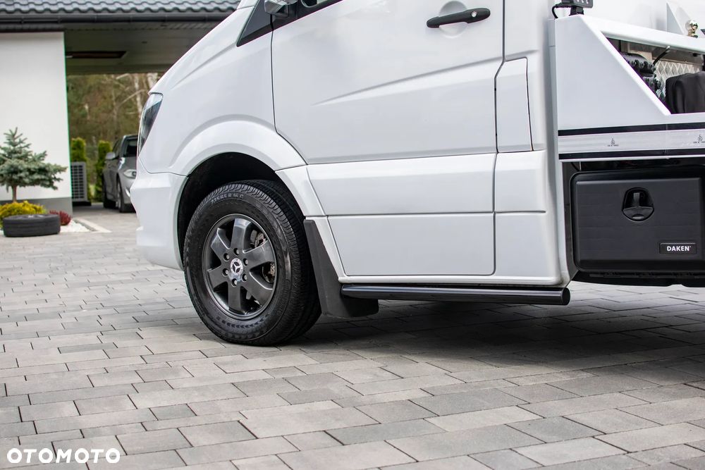 Mercedes-Benz Sprinter 319 - 19