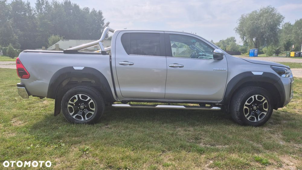 Toyota Hilux - 3
