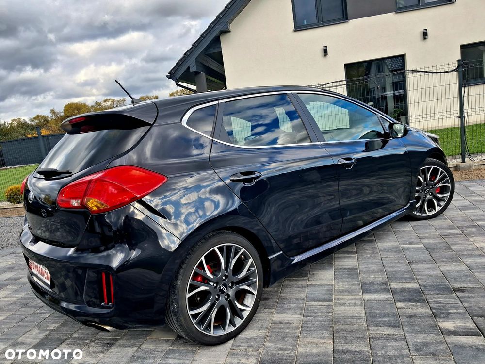 Kia Ceed 1.6 T-GDI GT - 3