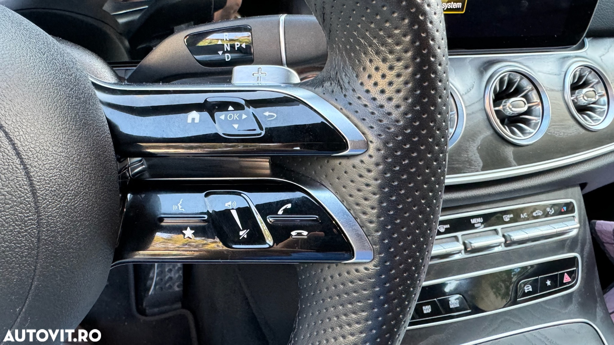 Mercedes-Benz E - 12
