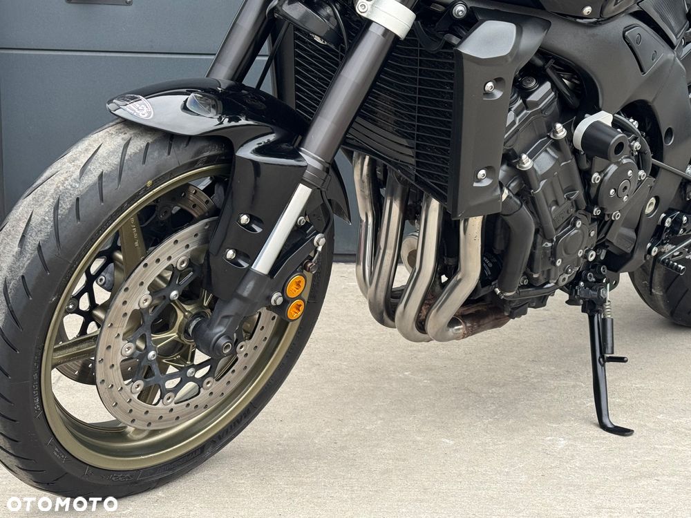 Yamaha FZ - 25