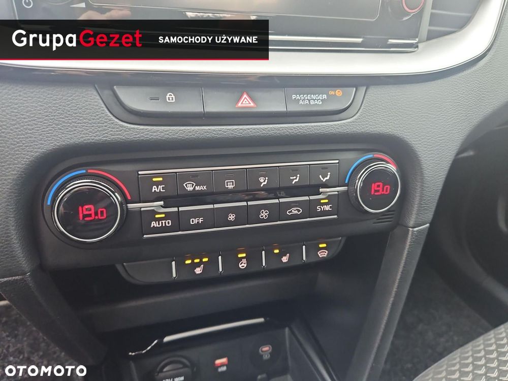 Kia Ceed - 22