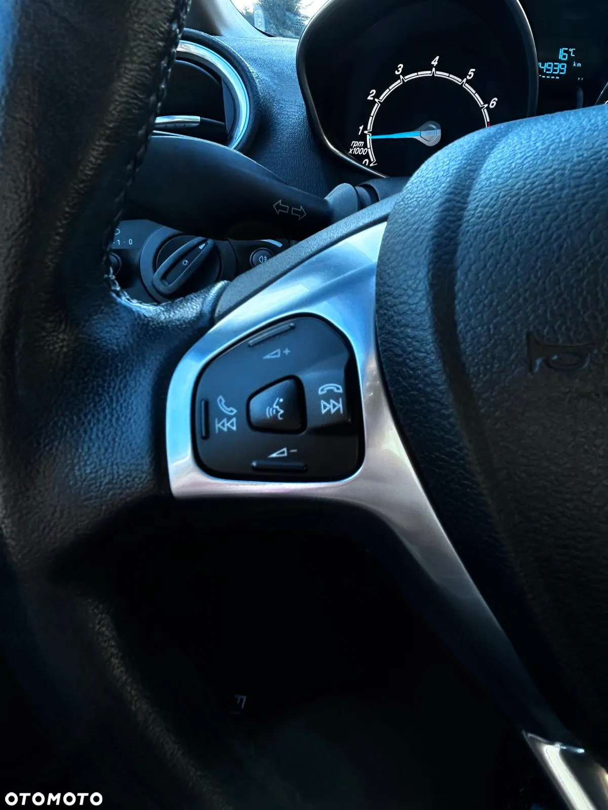 Ford Fiesta - 25