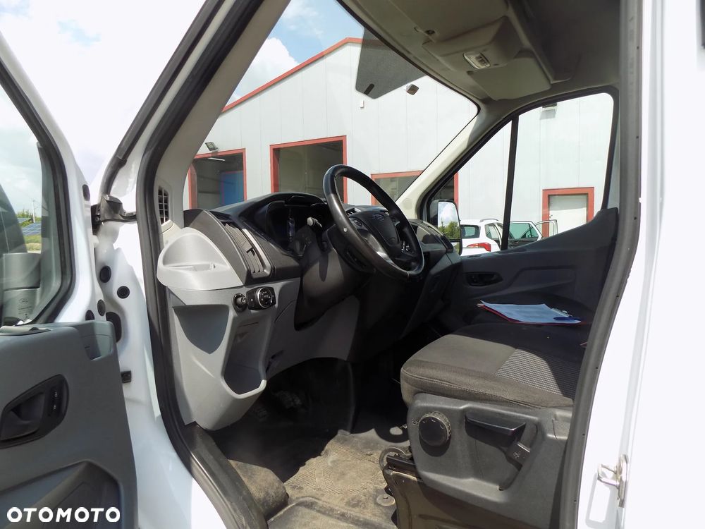Ford Transit - 14