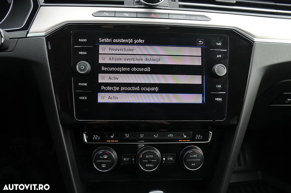 Volkswagen Passat 2.0 TDI SCR DSG BlueMotion Highline - 17