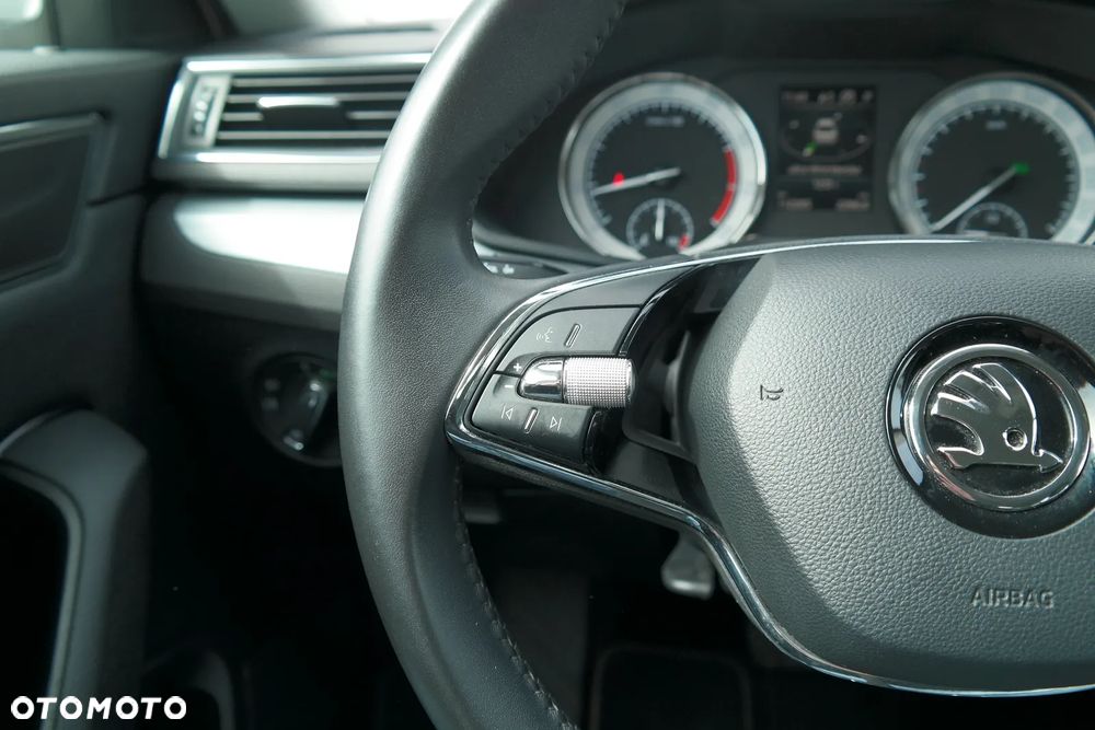 Skoda Superb 2.0 TSI Ambition DSG - 16