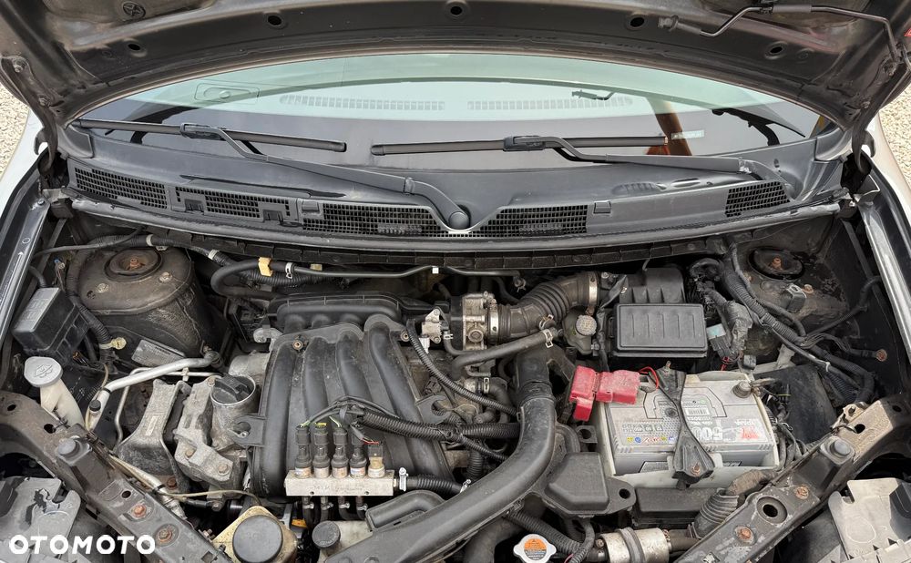 Nissan Cube - 24