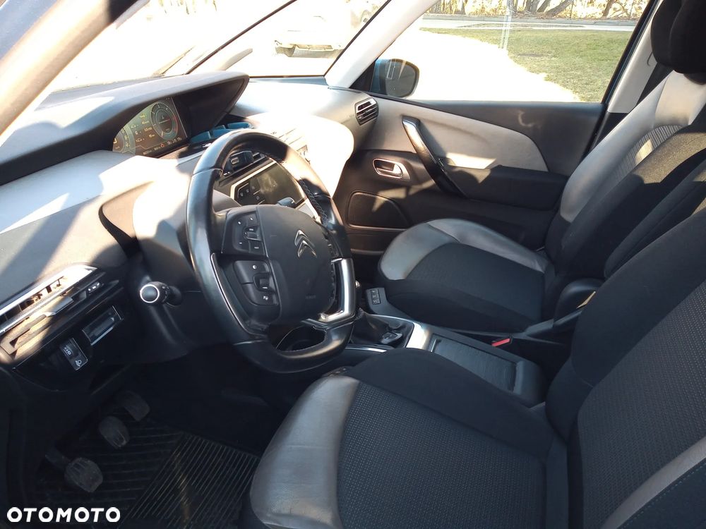 Citroën C4 Picasso e-HDi 115 Exclusive - 8